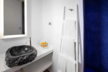 Mykonos Ammos - Small Luxurys of the World - 7