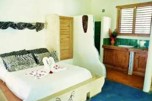 Las Ballenas Escondidas, Самана