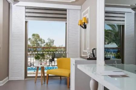 Samira Exclusive & - 88