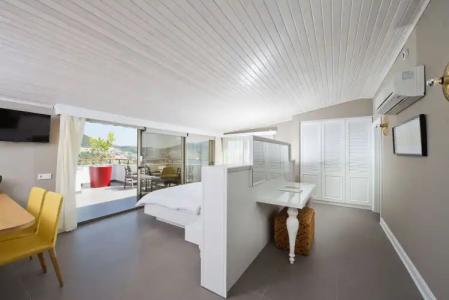 Samira Exclusive & - 2