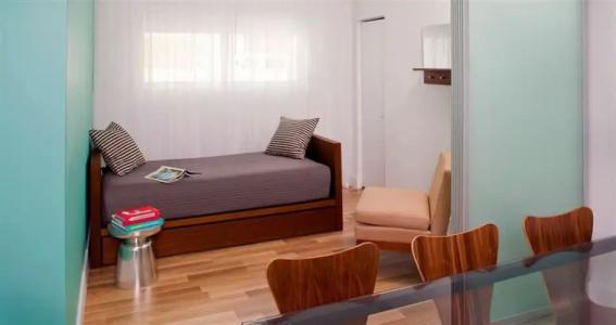 1818 Meridian House - 12