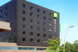 Отель «ibis Styles Caen centre gare», Кан