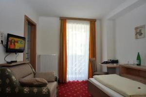 Гостевой дом «Pension Appartements Gabriele», Бад-Гаштайн