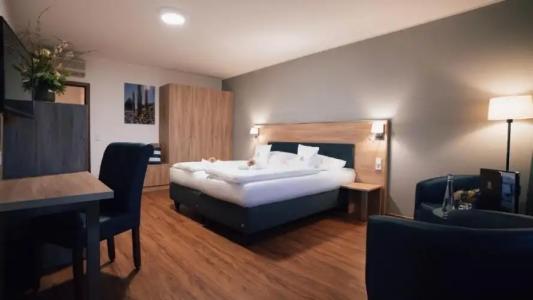 ParkSt.Leonhard - 106