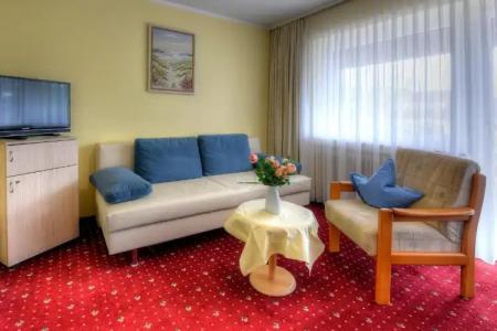 Katharina Garni - 46