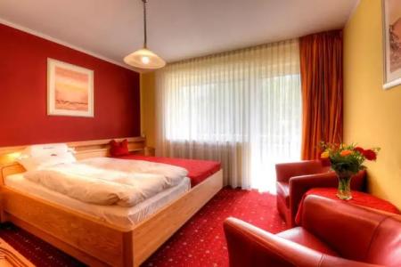 Katharina Garni - 27