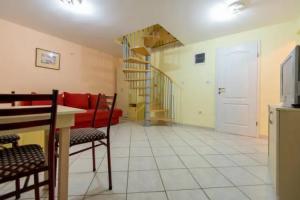 Вилла «Vila Vukotić», Петровац