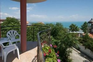 Vromos Guest House, Черноморец