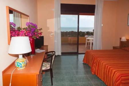 Conte Di Cabrera Club - 3