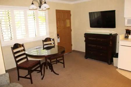 Franciscan Inn & Suites - 45