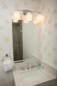 Franciscan Inn & Suites - 38