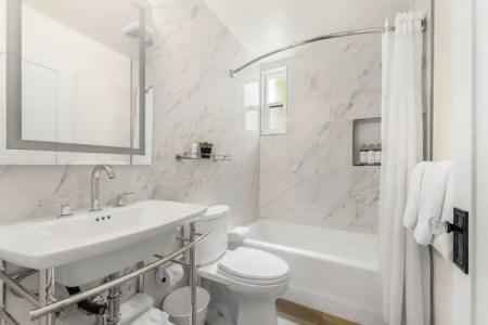 Franciscan Inn & Suites - 28