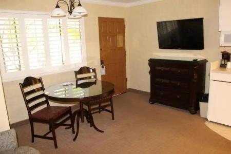 Franciscan Inn & Suites - 44