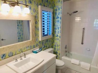 Franciscan Inn & Suites - 89