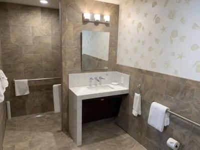 Franciscan Inn & Suites - 7