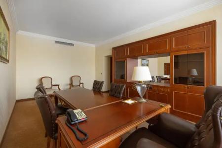 Президент-Отель - 126