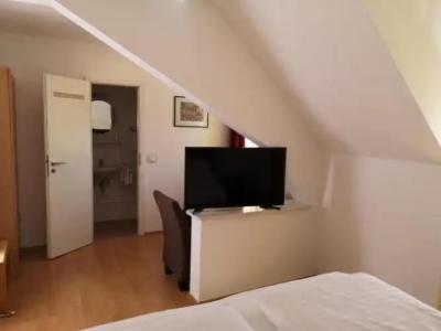 Tuniberg Restaurant - 37