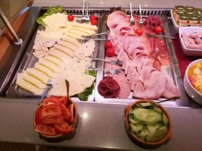 Tuniberg Restaurant - 0