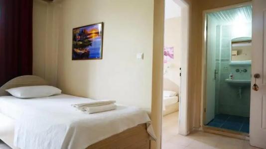 Koz Marigold Apart - 58