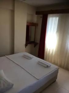 Koz Marigold Apart - 166