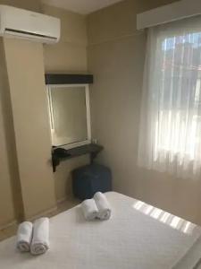 Koz Marigold Apart - 177