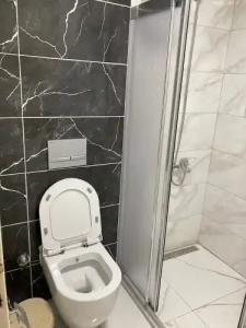 Koz Marigold Apart - 82