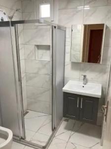 Koz Marigold Apart - 83