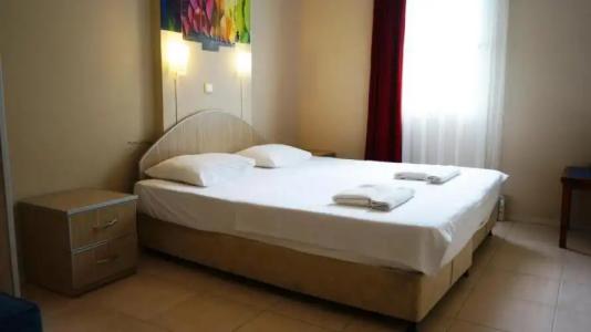 Koz Marigold Apart - 56