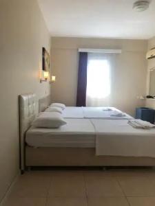 Koz Marigold Apart - 24