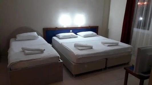 Koz Marigold Apart - 5