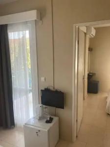 Koz Marigold Apart - 195