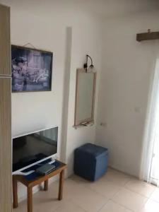 Koz Marigold Apart - 204