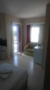 Koz Marigold Apart - 35