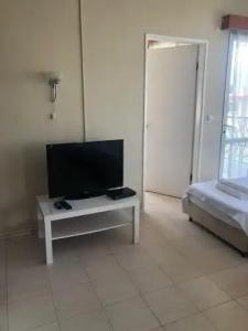 Koz Marigold Apart - 160