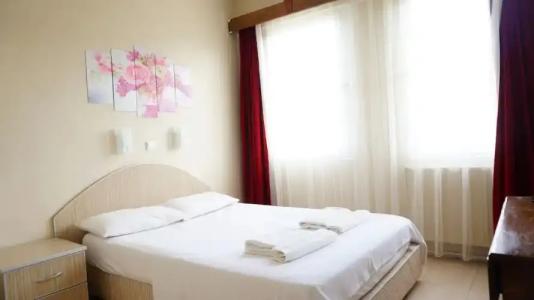 Koz Marigold Apart - 142