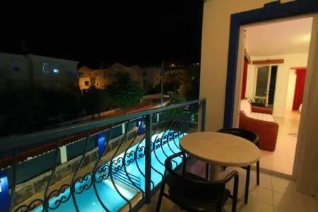 Koz Marigold Apart - 6