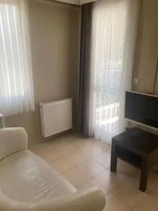 Koz Marigold Apart - 181