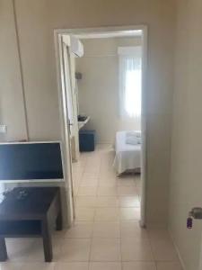 Koz Marigold Apart - 197