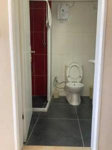 Koz Marigold Apart - 129