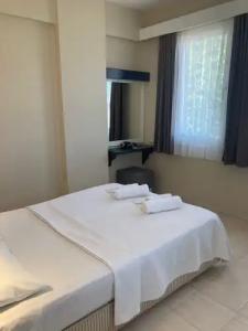 Koz Marigold Apart - 119