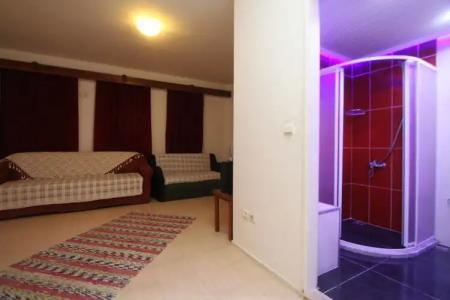 Koz Marigold Apart - 3