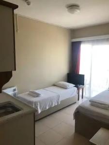 Koz Marigold Apart - 89