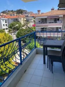 Koz Marigold Apart - 124