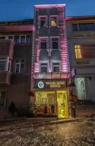 Walnut Shell & Spa - 2