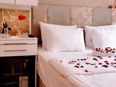 Walnut Shell & Spa - 4