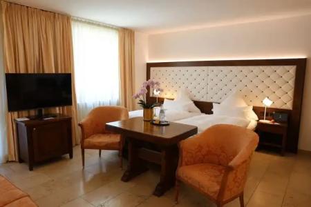 Zur Weinsteige**** - 131