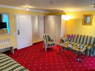 Zur Weinsteige**** - 137