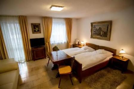 Zur Weinsteige**** - 110