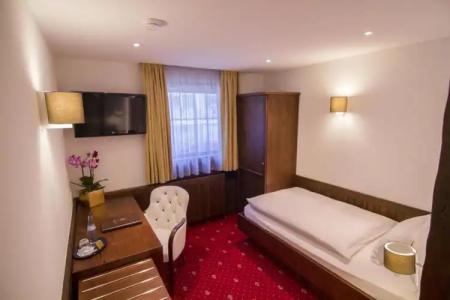 Zur Weinsteige**** - 33