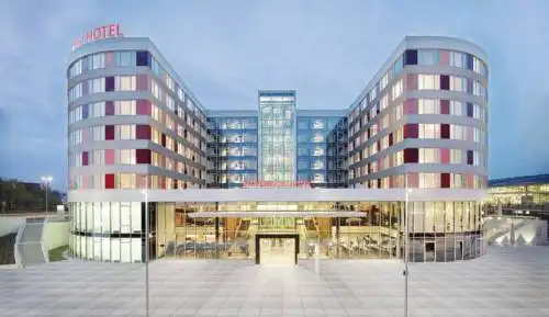 Mövenpick Stuttgart Airport - 0